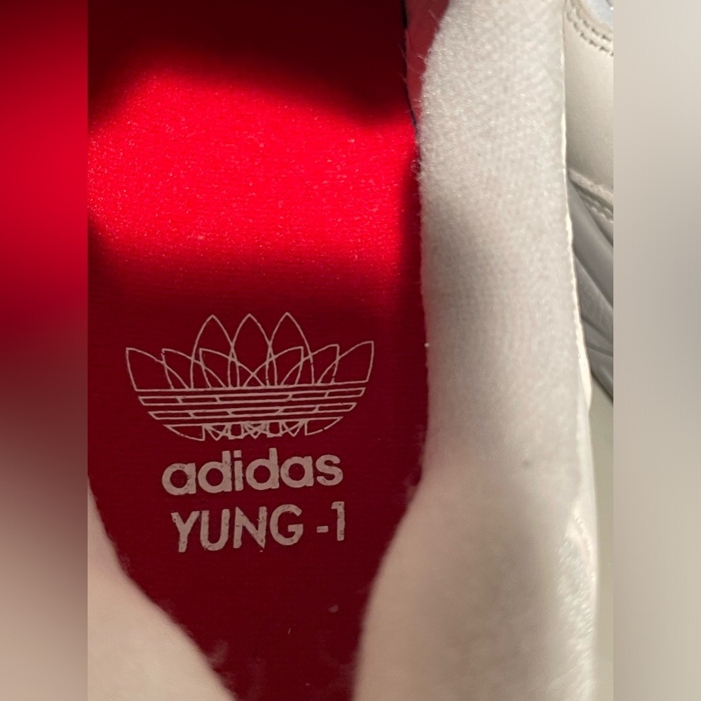 Adidas - Picture 4 of 7